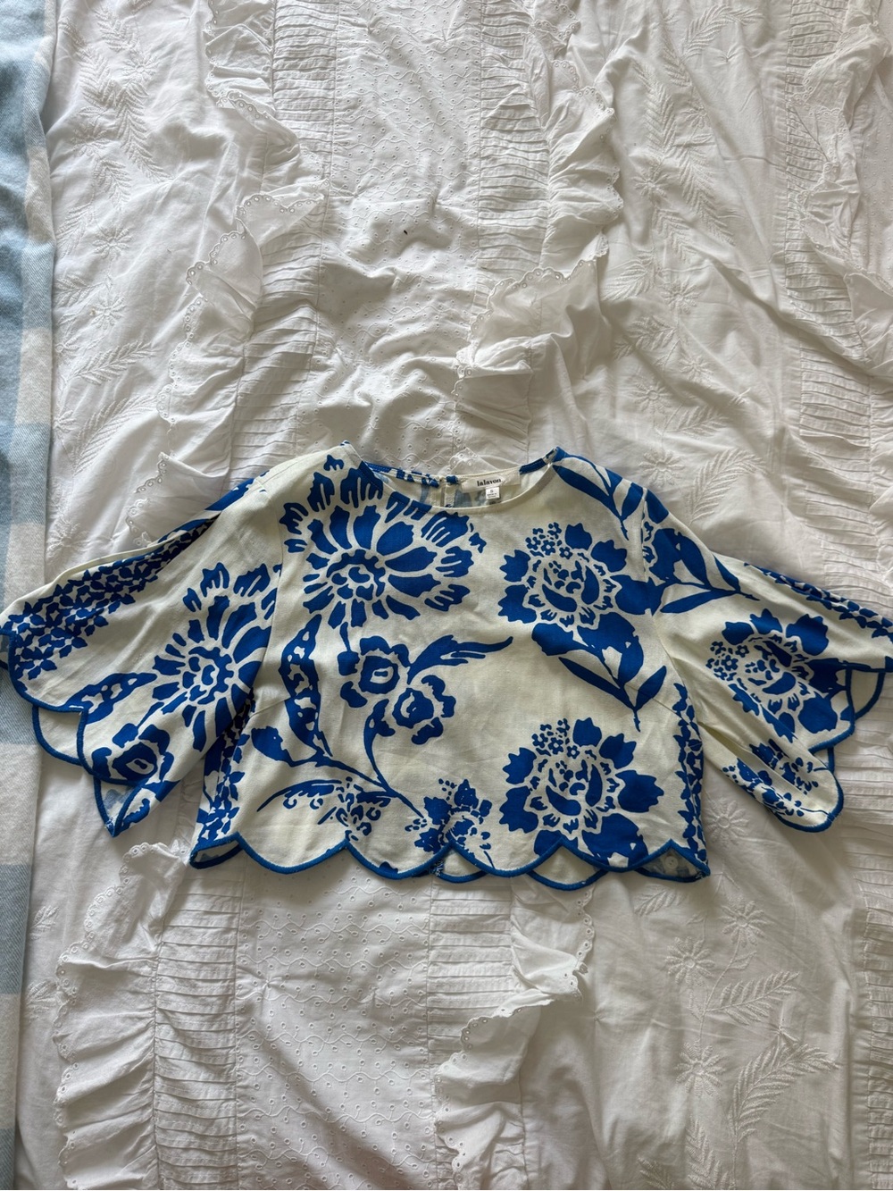 Blue Floral Scallop-Edge Crop Top